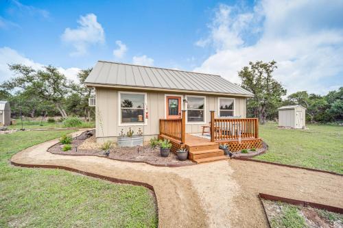 San Marcos Casa | 8 Mi to Dtwn Wimberley Cabin Retreat on 5 Acres!