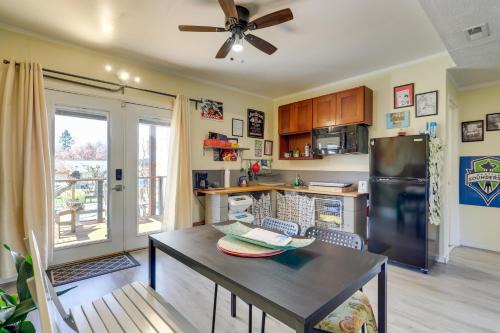 Highland Park Apartamento | 8 Mi to Pike Place Market Unit Near Bus and Park