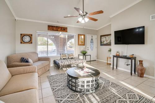 Phoenix Casa | 8 Mi to State Farm Stadium Glendale Home with Grill
