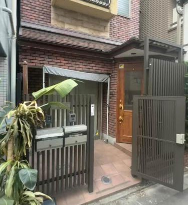Kameido Villa | 8 mins walk to Guaihu Station, European style small building with 2 separate bedrooms and no parking No pets allowed