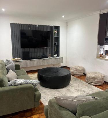 Athlone Casa | 8 on Lorenzo