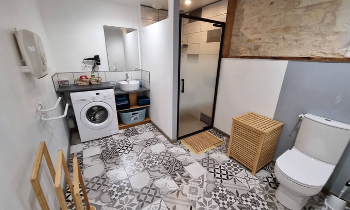 Mazeuil Casa | 8-person gite with swimming pool and pétanque court, 25 minutes from Futuroscope.