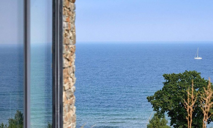 Sandkaas Casa | 8 person holiday home in Allinge