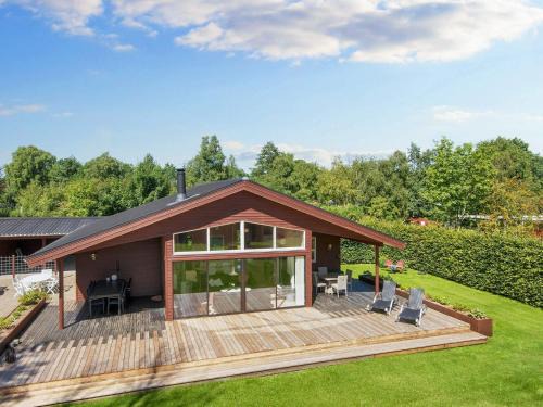 Fjellerup Casa | 8 person holiday home in Glesborg