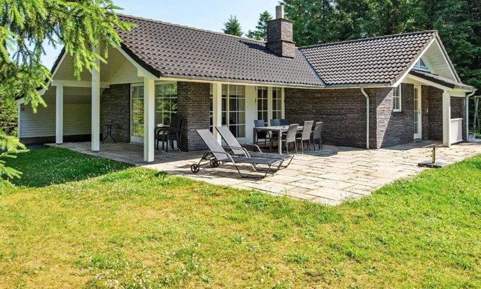 Arrild Ferieby Casa | 8 person holiday home in Toftlund-By Traum