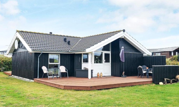 Lokken Casa | 8 person holiday home in Løkken-By Traum