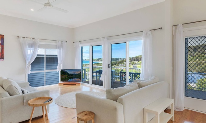 Kianga Casa | 8 Sunnyside Crescent Kianga