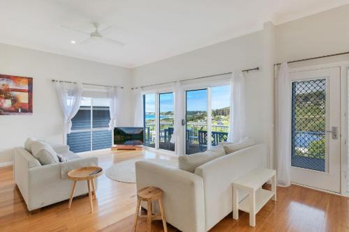 Kianga Casa | 8 Sunnyside Crescent Kianga