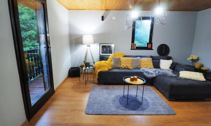 Municipality of Plaski Apartamento | 80 m² Apartamento ∙ 2 habitaciones ∙ 6 personas