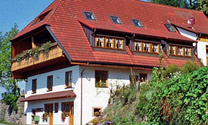 Schiltach Villa | 80 m² Villa ∙ 1 habitación ∙ 2 huéspedes