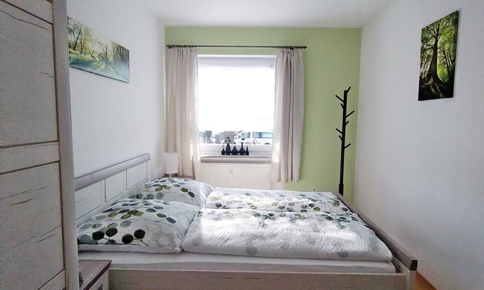 Tirschenreuth Apartamento | 80 qm Moderne Wohnung mit Balkon und Garten im Herzen von Tirschenreuth