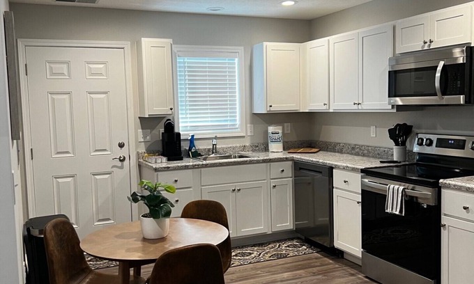 Washington Court House Apartamento | 801 Gregg St. 2 Bed Apt Fully Furnished
