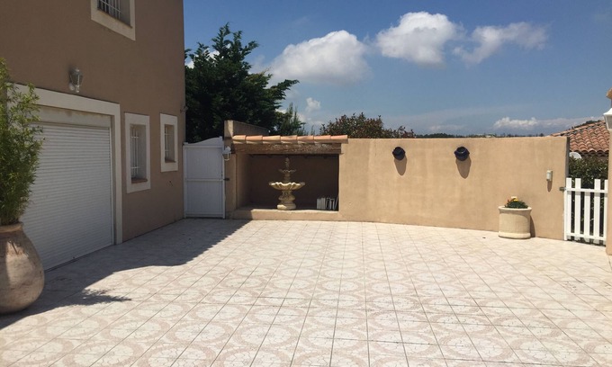 Ensues-la-Redonne Apartamento | 80m2 apartment just a stone's throw from the calanques!