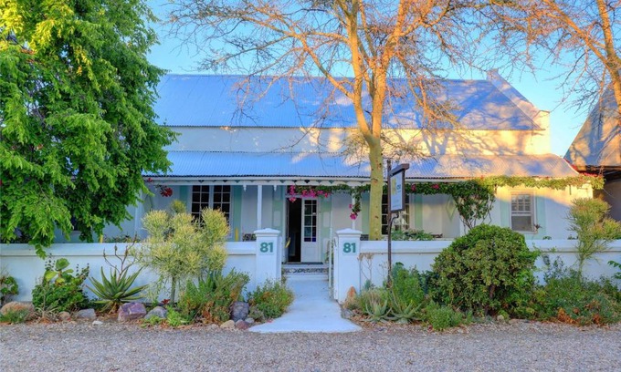 Prince Albert Casa | 81 on Church Guest House