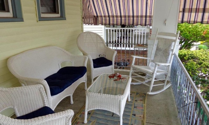 North End Casa | 814 Stenton Ave