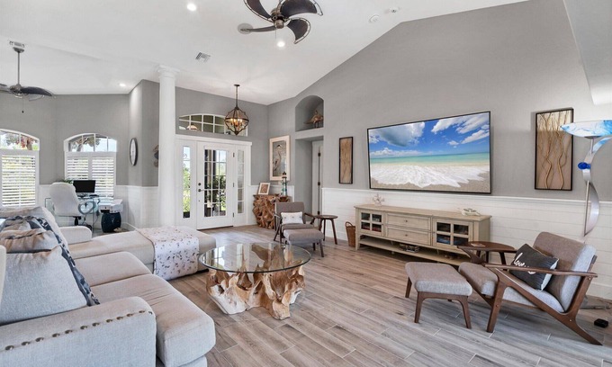 South Gulf Cove Casa | 8178 Arlewood cir