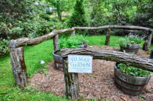 Highlands Casa | 826 Wilson Road