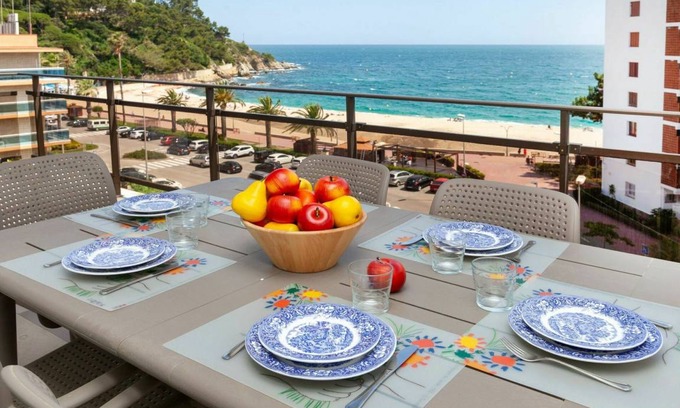 Lloret de Mar Apartamento | 84 m² Apartamento ∙ 3 habitaciones ∙ 6 huéspedes