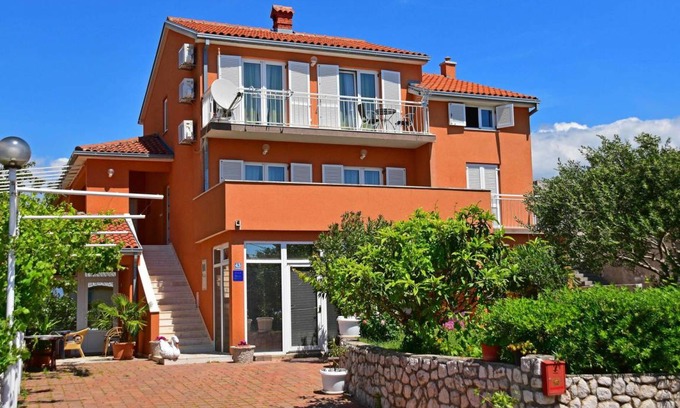 Novi Vinodolski Apartamento | 85 m² Apartamento ∙ 3 habitaciones ∙ 5 huéspedes