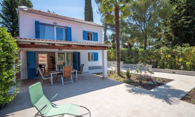 Njivice Casa | 85 m² Casa ∙ 2 habitaciones ∙ 4 personas
