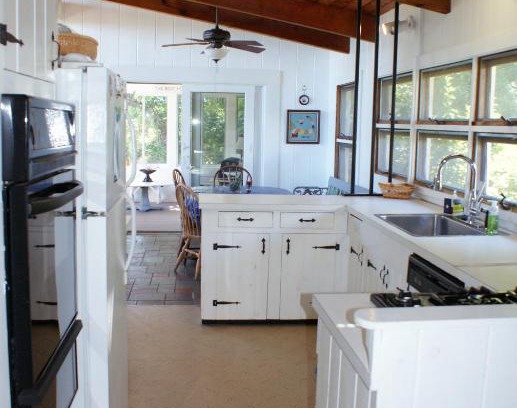 Sagamore Beach Casa | 85 Sagamore Road Bourne Cape Cod - Boathouse