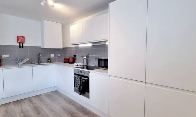 Chiswick Riverside Apartamento | 86 Kew Bridge Court - 2 bedroom apartment
