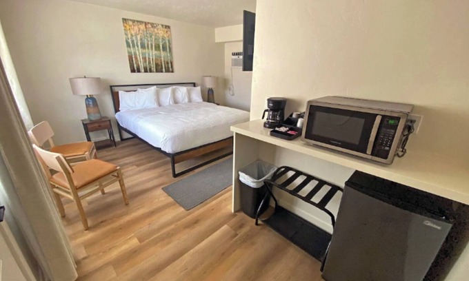 Zion National Park East Entrance Hotel | 89 & Nine Motel