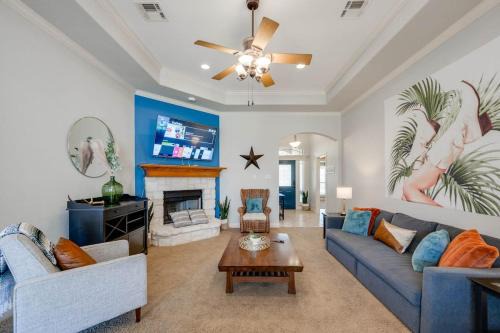 Wellborn Casa | 8min Texas A&M 1 King Beds firepit GriddleGrill