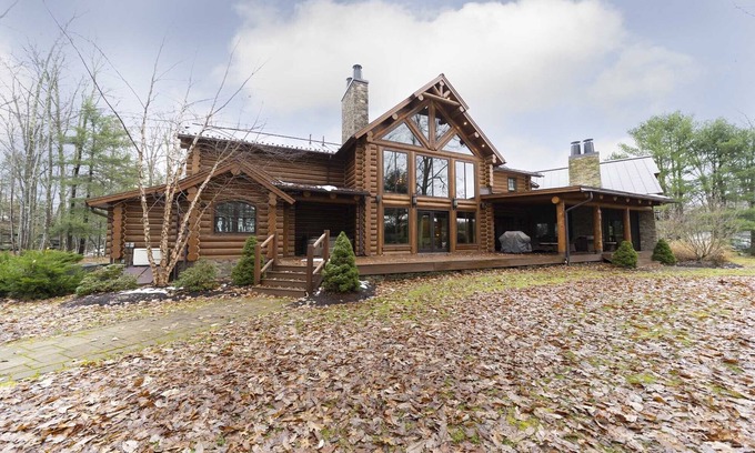 Greentown Casa | 9,000 Sq Ft Authentic Log Home a 2 millas del lago Wallenpaupack - Duerme 20