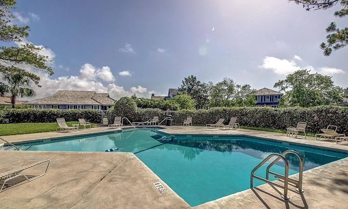 Sea Pines Villa | 9 Lands End Road