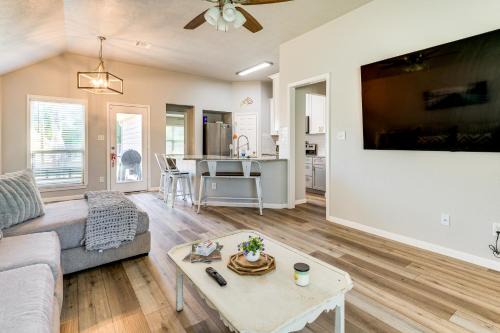 Bryan Casa | 9 Mi to College Station Dog-Friendly Home with Yard