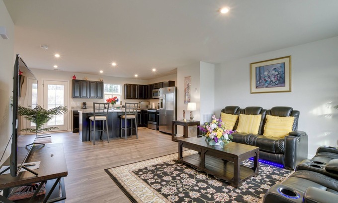 Durham Casa | 9 Mi to Duke University: Spacious Home w/ Yard!