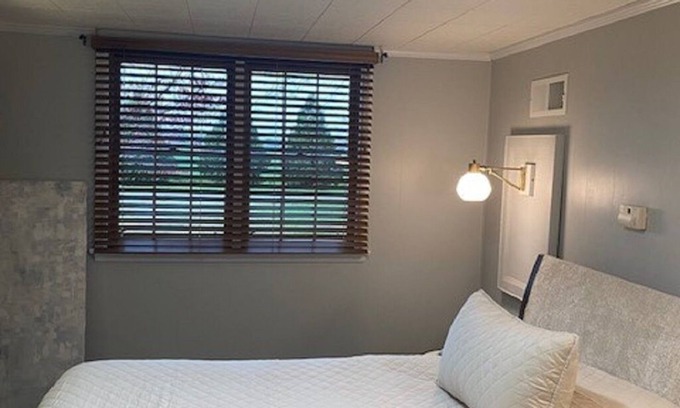 Sandusky Cabina | Millsite Lodge Stable Room Two