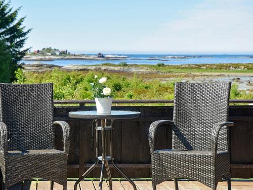 Gjengstoa Casa | 9 person holiday home in Farstad-By Traum