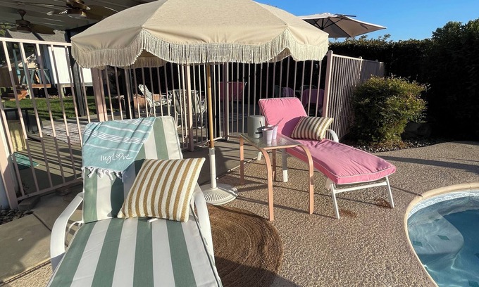 Visalia Casa | 90’s Post Modern Escape to Sequoia Three Rivers Kings Canyon Staycation