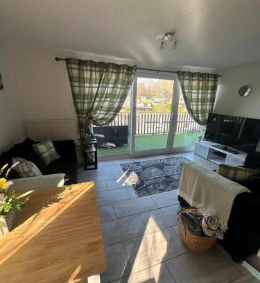 Bont Newydd Chalet De Esquí | 92 Lake View