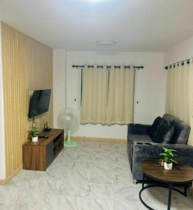 Khlong Chaokhunsing Villa | 93 House