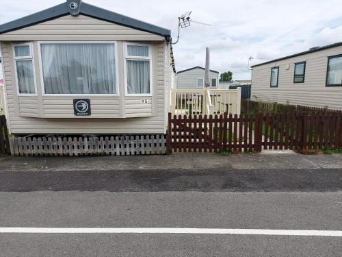 Burnham-on-Sea Otro | 95 Holiday Resort Unity 6 berth Passes Optional No Pets