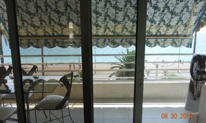 Les Baumettes Apartamento | El alojamiento Promenade des Anglais está a 10 minutos de distancia a pie del hotel Négresco.