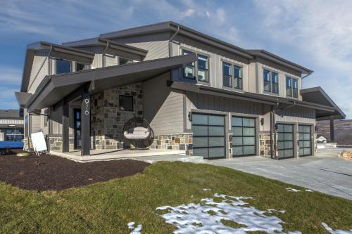 Park City Casa | 976 Modern Steer Deer Valley Retreat at Jordanelle! townhouse