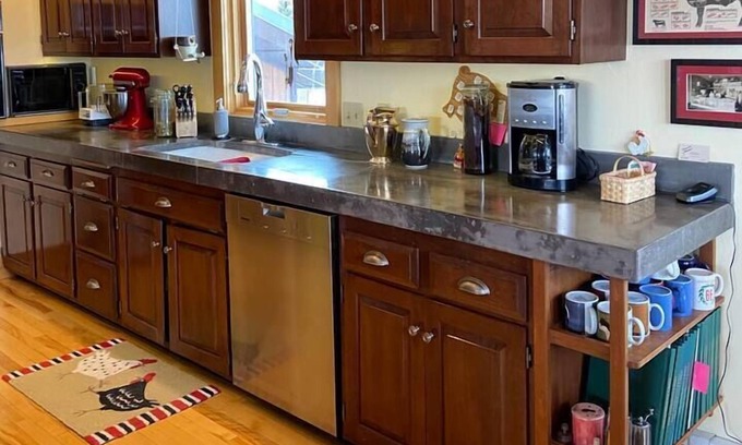 Shining Mountains Casa | 9T9 Guest Ranch House