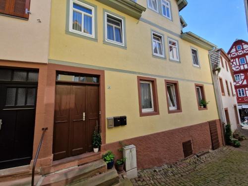 Miltenberg Apartamento | 9ter Riese Dachgeschoss-Fewo