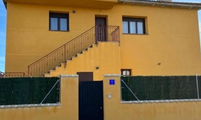 Basardilla Chalet De Esquí | A 10 minutos de Segovia chalet con jardín y piscina (nuevo)en pueblo maravilloso