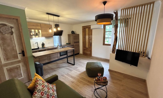 Monacia-d'Aullene Apartamento | A 10 mn des Plages, Appartement Refait à Neuf au Cœur D'un Village Authentique