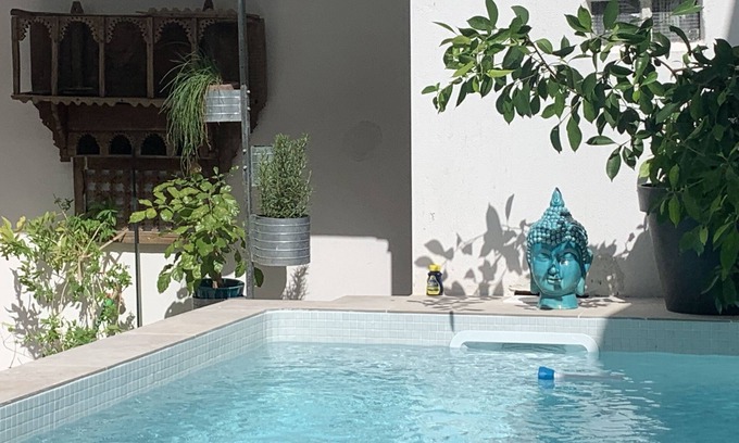Mont Duplan Casa | A 15 Minutes à Pieds des Arènes, Maison de Ville Avec Piscine et Garage