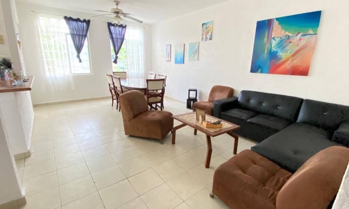 Puerto Morelos Casa | ¡ A 15 Minutos del Aeropuerto de Cancún, Casa Vacacional en Puerto Morelos, Qroo