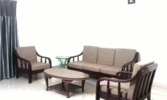 Varanasi Apartamento | A 2 bed room apartment with all modern amenities