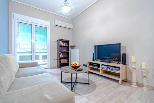 Vyronas Apartamento | A 2 bedroom luxurious experience in Pagrati