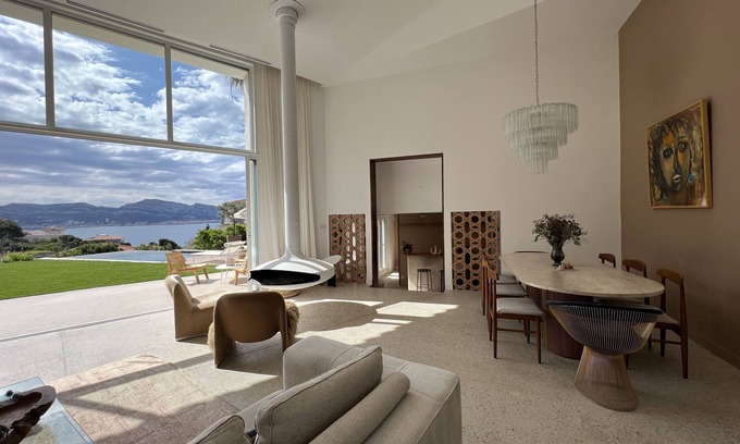 Endoume Casa | A 250m de la Mer, VUE Panoramique Mer, Derrière un Parc, Maison Méditerranéenne!