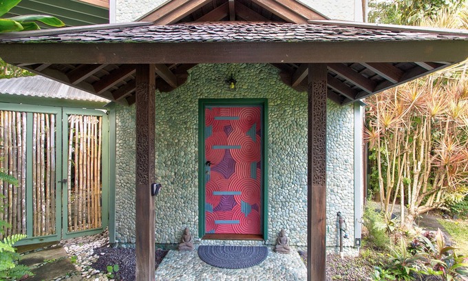 Kehena Beach Estates Casa | A beautiful Balinese style beach home by the famous Kehena Black Sand Beach